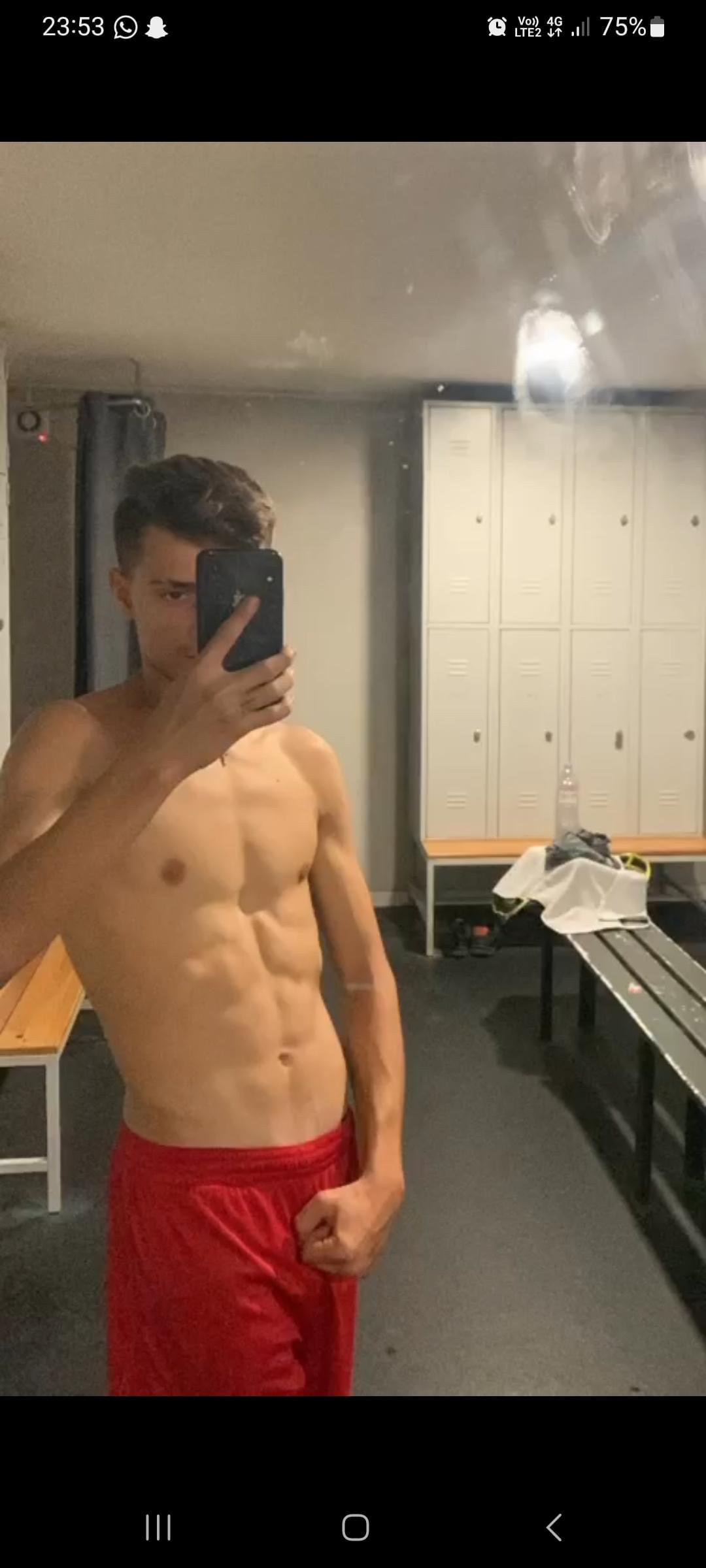 Profil de Turenne, 20 ans, Soiree gay à Lavertezzo