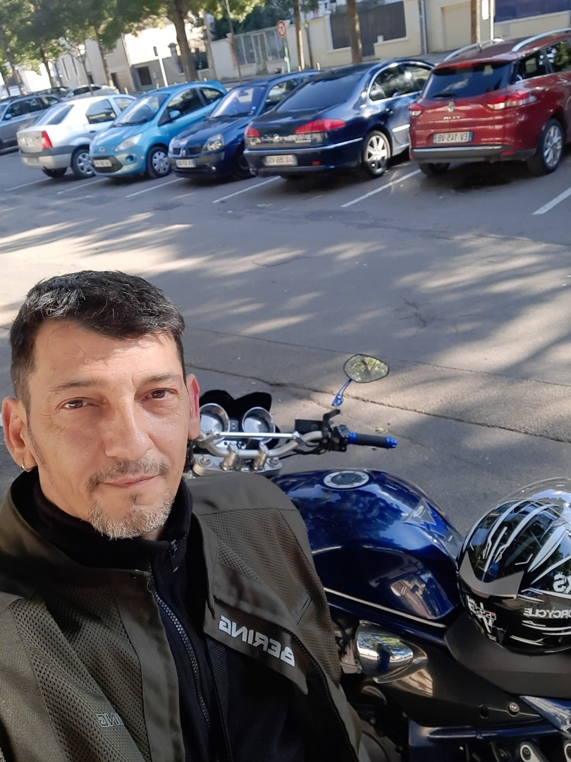 Profil de Laurent, 40 ans, Soiree gay à Grünenmatt