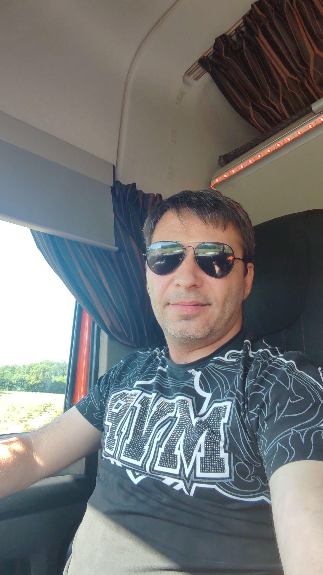 Profil de Nelo, 48 ans, Soiree gay à Jonschwil