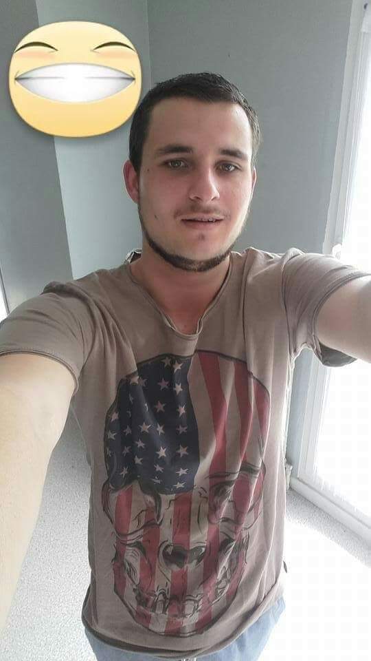 Profil de Tomeo, 33 ans, Soiree gay à Hoffeld