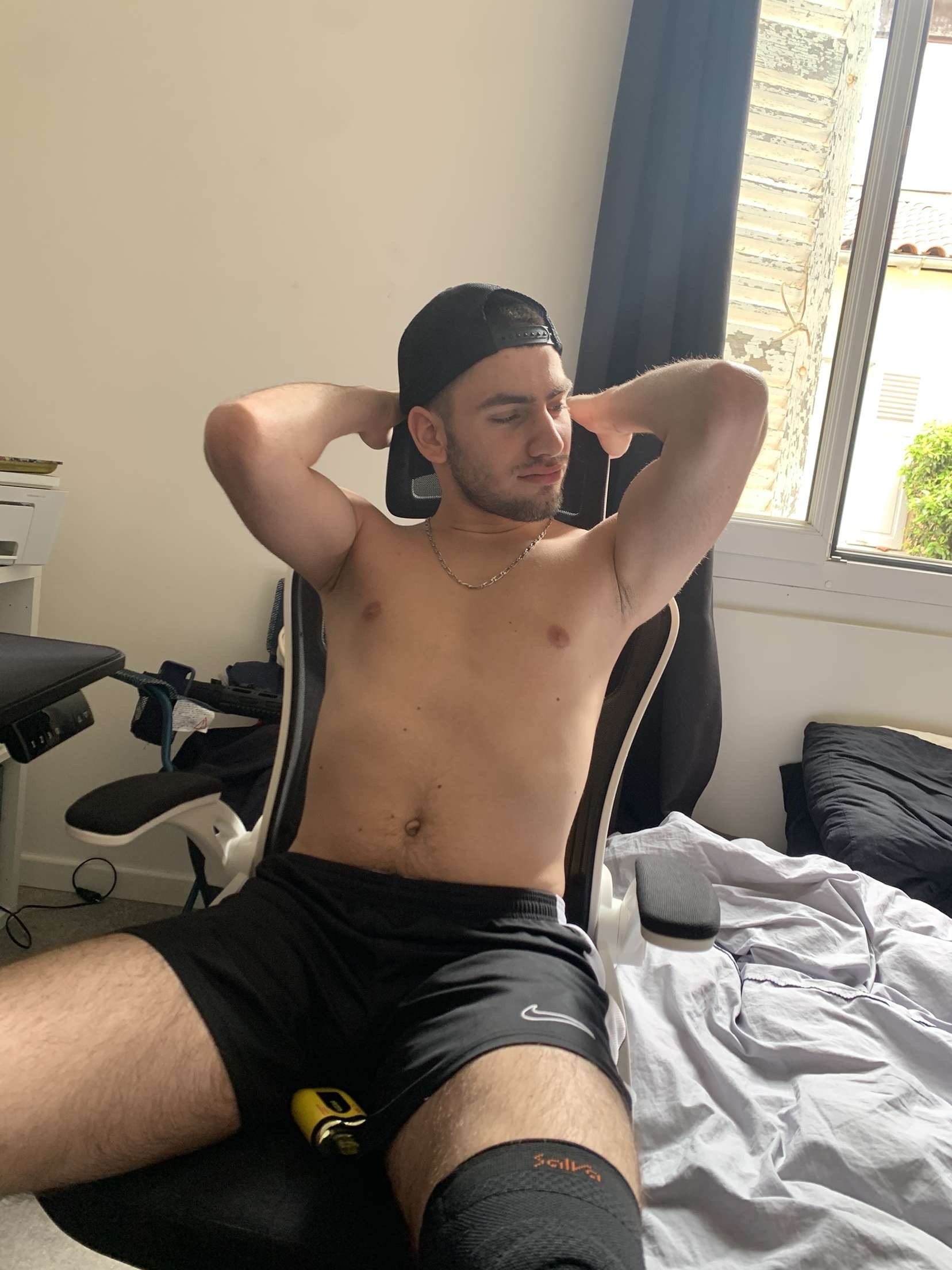 Profil de Idrys, 18 ans, Soiree gay à Sigriswil
