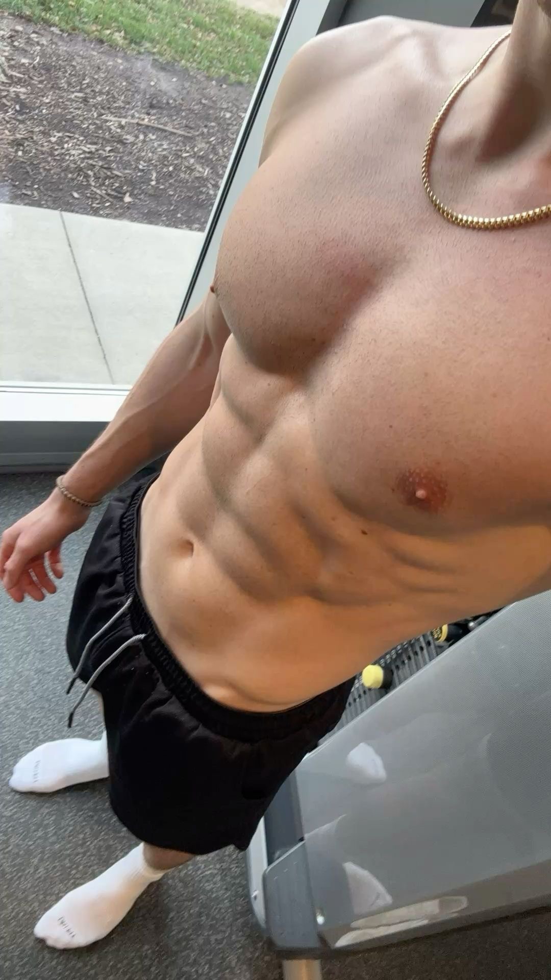 Profil de Umar, 25 ans, Soiree gay à Gampelen