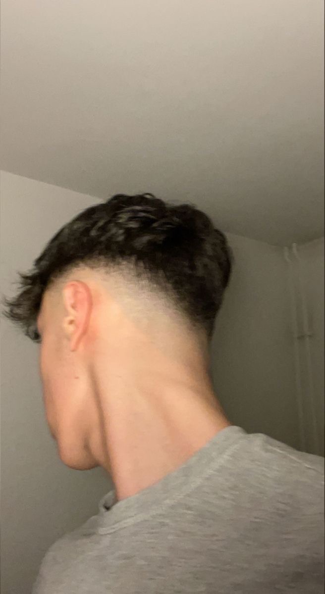 Profil de Hernani, 24 ans, Soiree gay à Grünenmatt