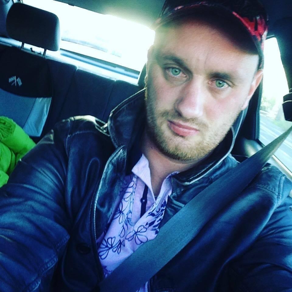 Profil de Hacene, 38 ans, Soiree gay à Lavertezzo