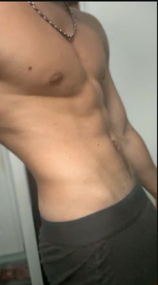 Profil de Abdelazziz, 22 ans, Soiree gay à Cerniat FR