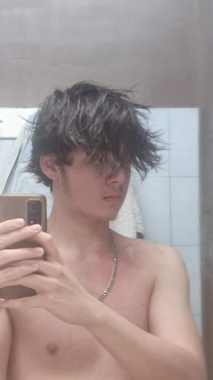 Profil de Rojhat, 21 ans, Soiree gay à Spiez
