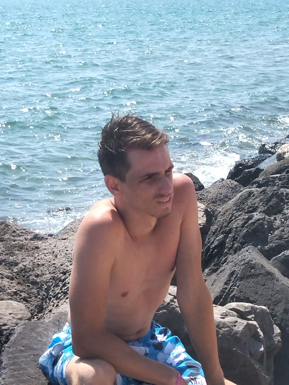 Profil de Mickel, 21 ans, Soiree gay à Mugena