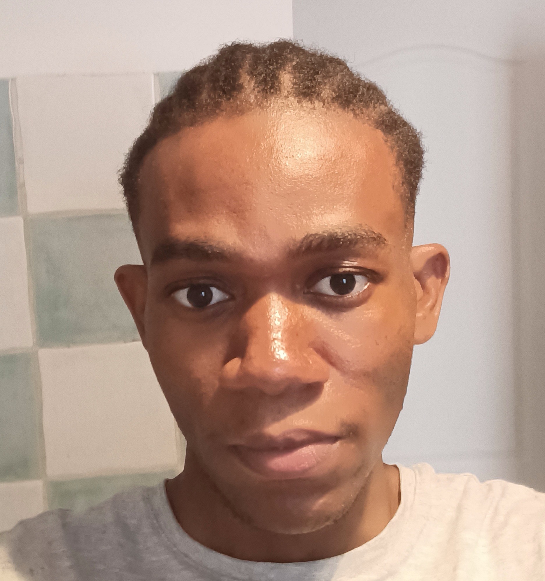Profil de Hendry, 23 ans, Soiree gay à Peccia
