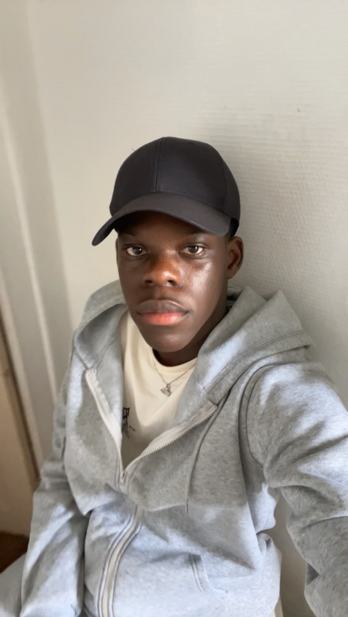 Profil de Majid, 18 ans, Soiree gay à Villars-Mendraz