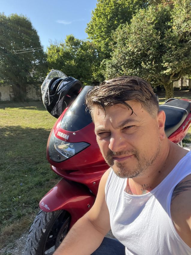 Profil de Richard, 40 ans, Soiree gay à Saxeten