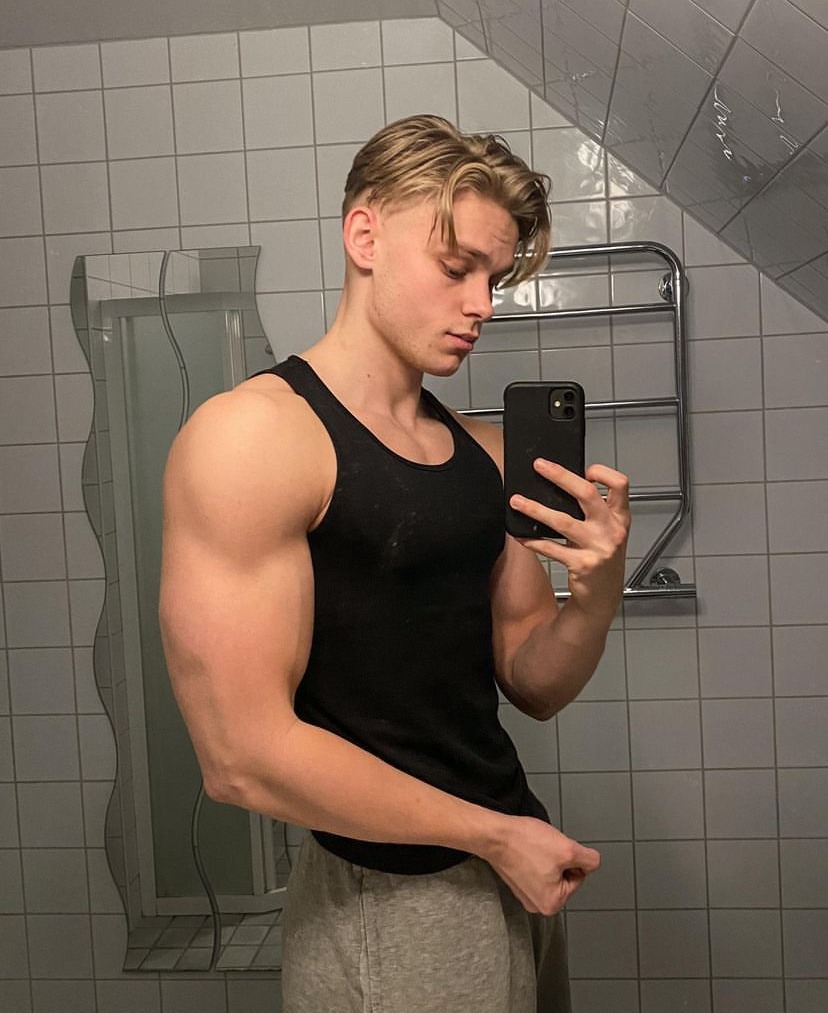 Profil de Tymote, 21 ans, Soiree gay à Kleinwangen