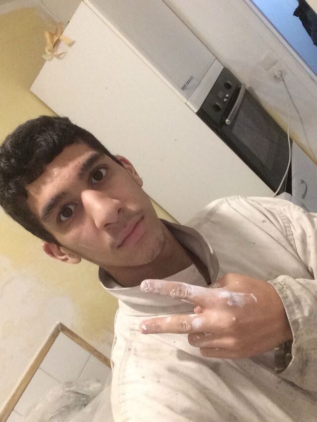 Profil de Housine, 22 ans, Soiree gay à Volken