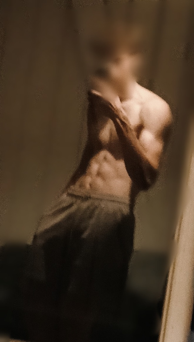 Profil de Charles-victor, 19 ans, Soiree gay à Riniken