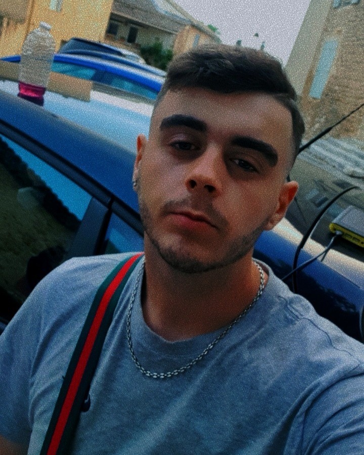 Profil de Elikya, 21 ans, Soiree gay à Vaz/Obervaz