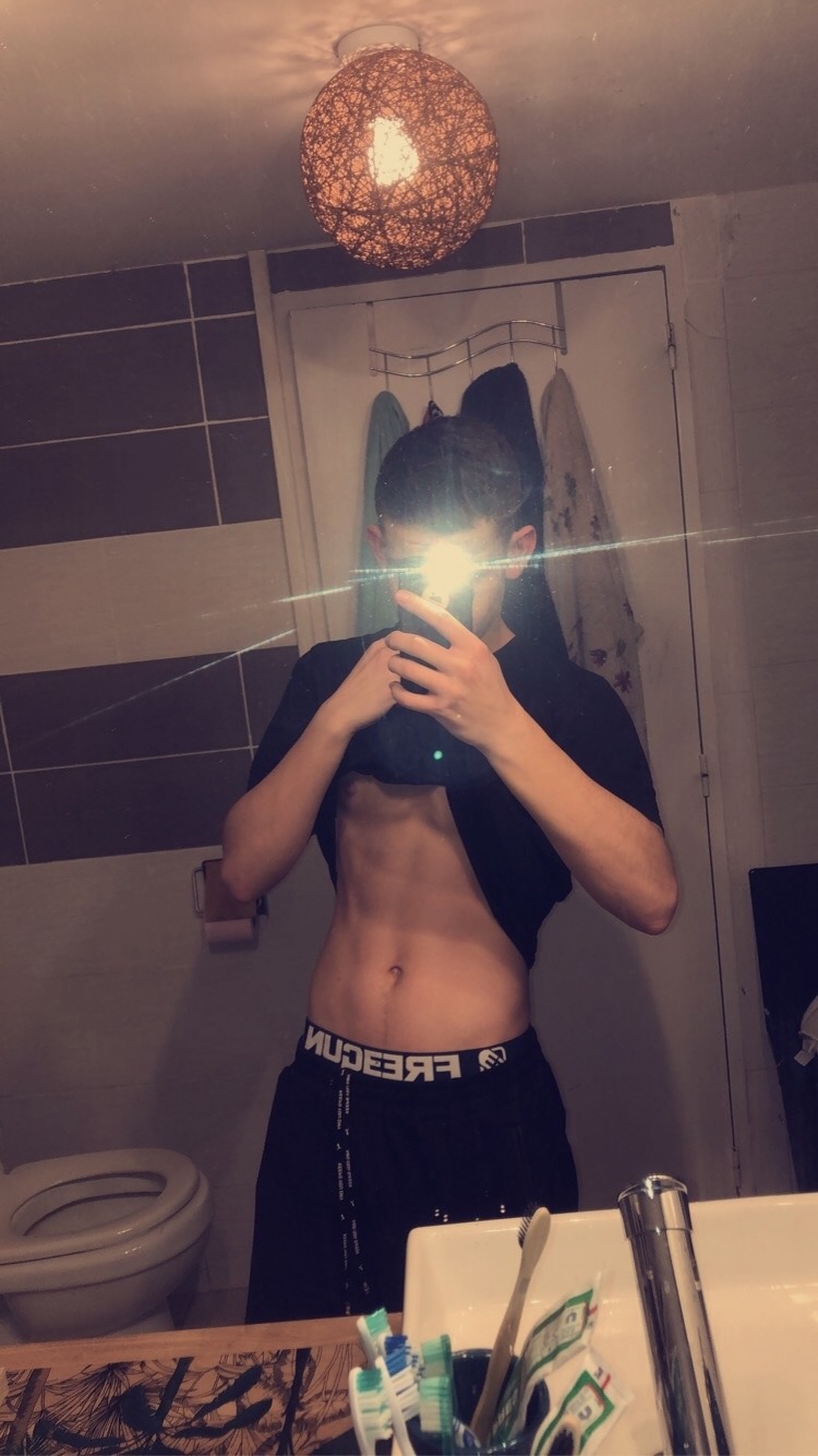 Profil de Wissame, 19 ans, Soiree gay à Bovernier