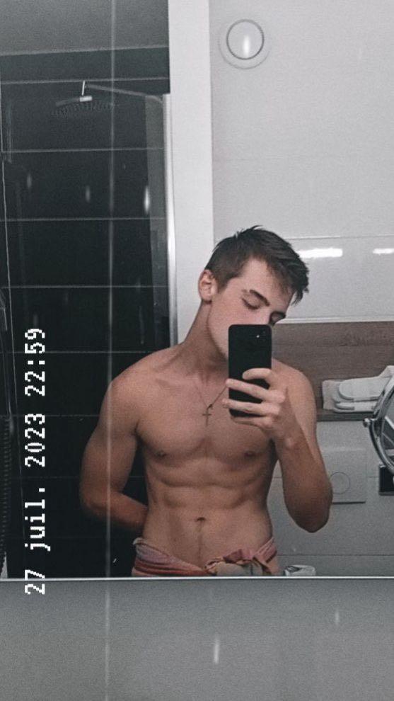 Profil de Arturo, 20 ans, Soiree gay à Agasul