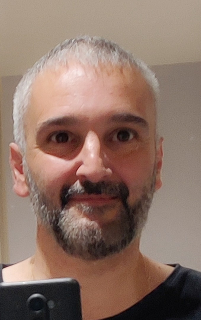 Profil de Fehd, 48 ans, Soiree gay à Gampelen