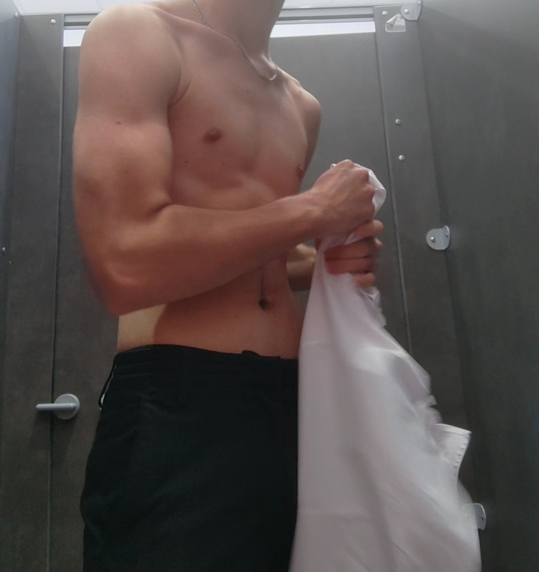Profil de Mazigh, 20 ans, Soiree gay à Isenfluh