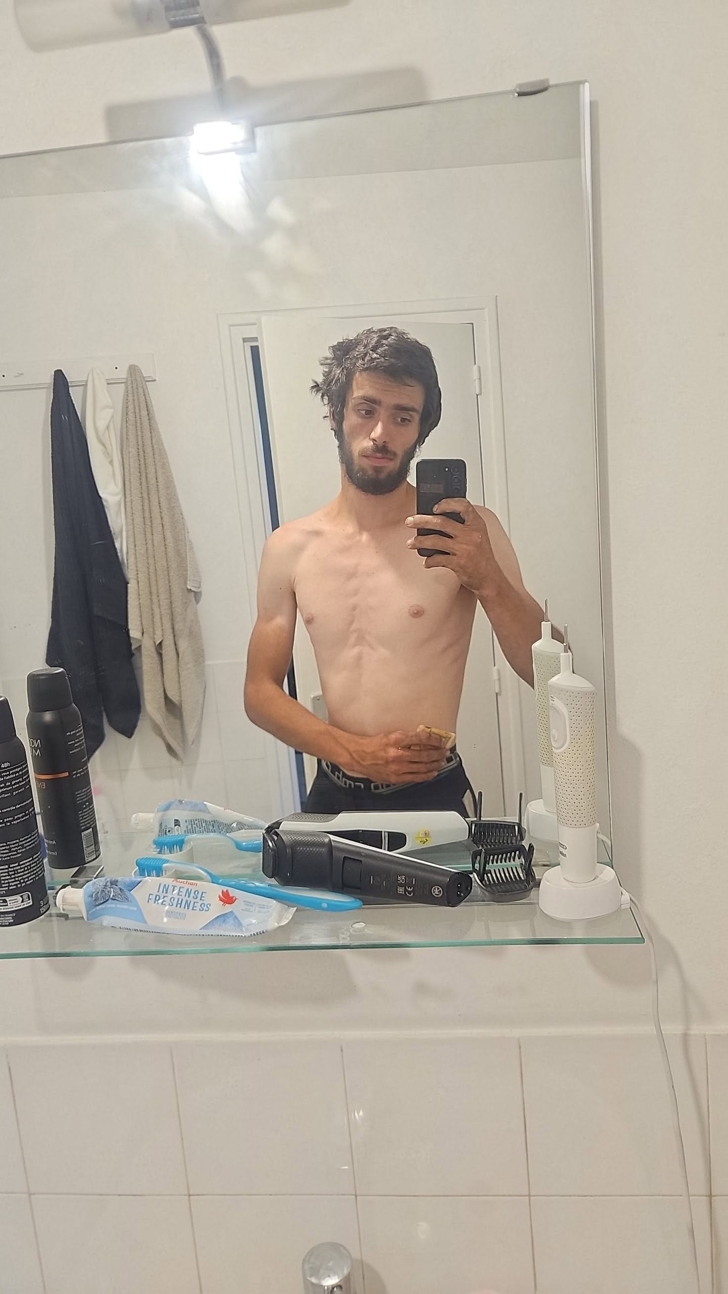 Profil de Stelian, 19 ans, Soiree gay à Münsingen