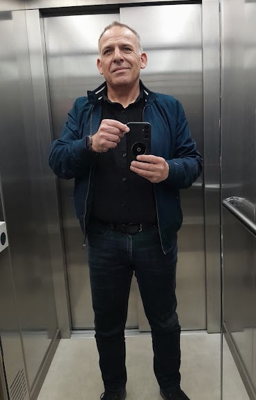 Profil de Djamil, 49 ans, Soiree gay à Gampelen
