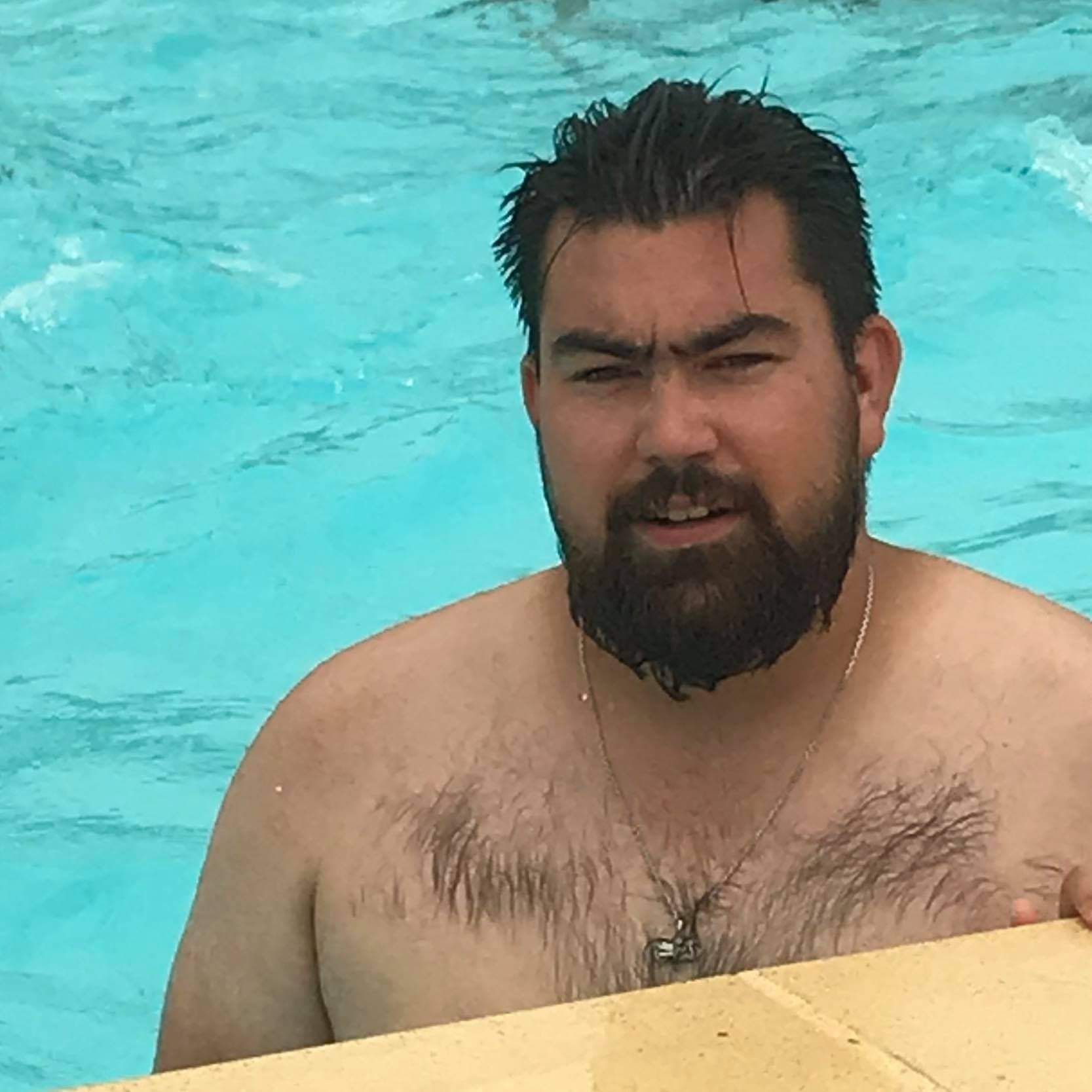Profil de Alex, 24 ans, Soiree gay à Gampelen