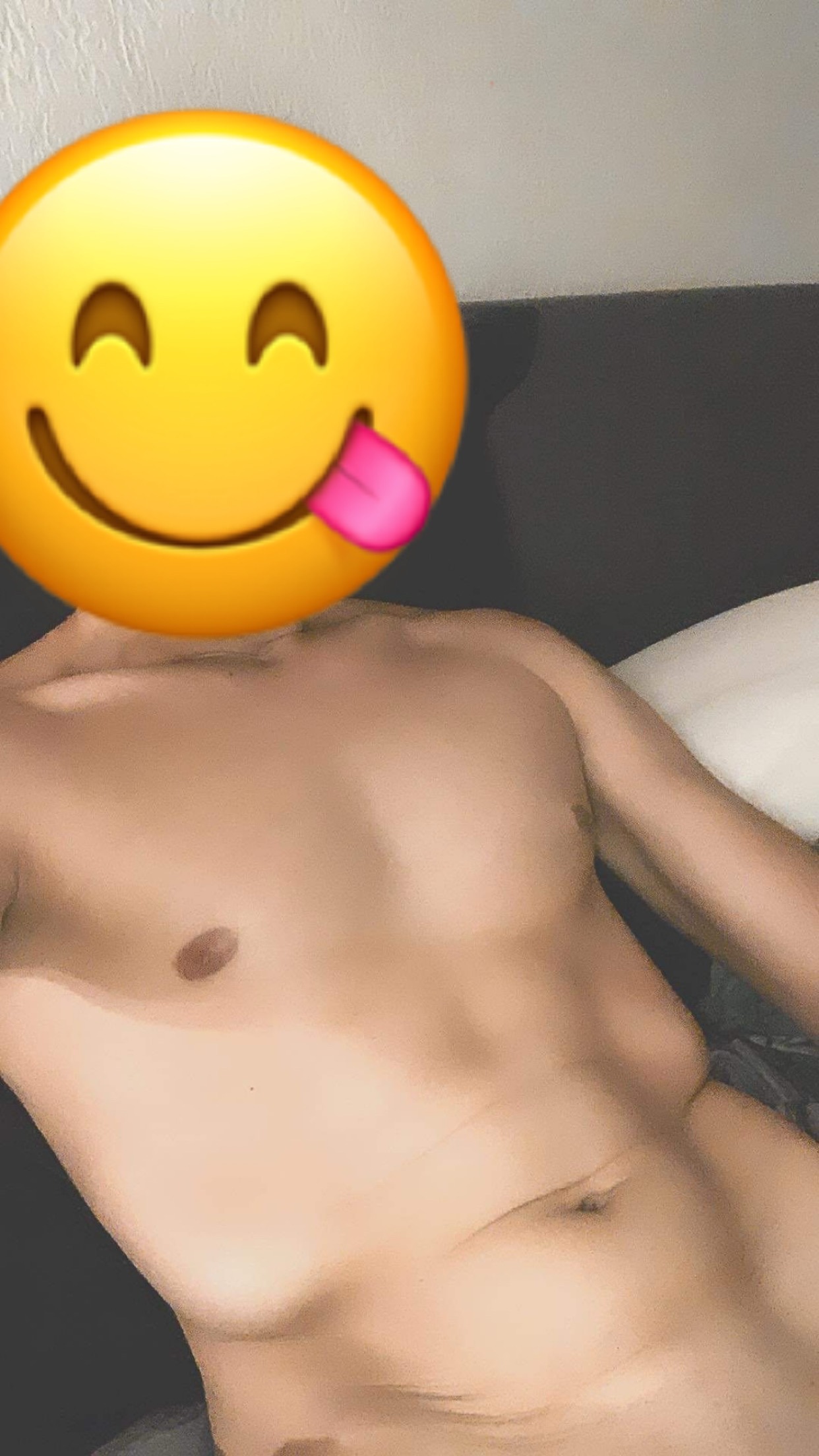 Profil de Louis-mathieu, 24 ans, Soiree gay à Niederönz